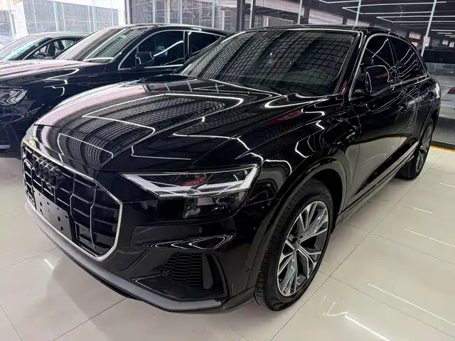 Audi Audi Q8