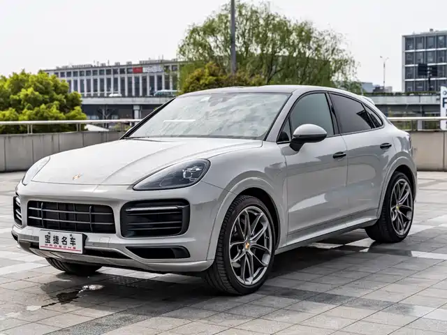Porsche Cayenne 2021