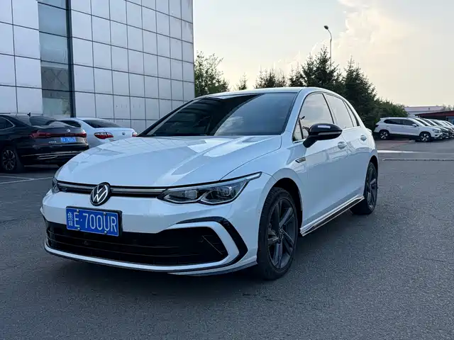 Volkswagen Golf 2022