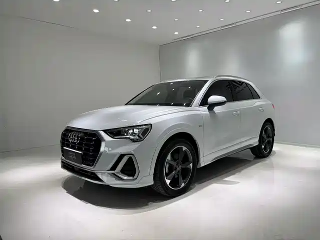 Audi Audi Q3 2022