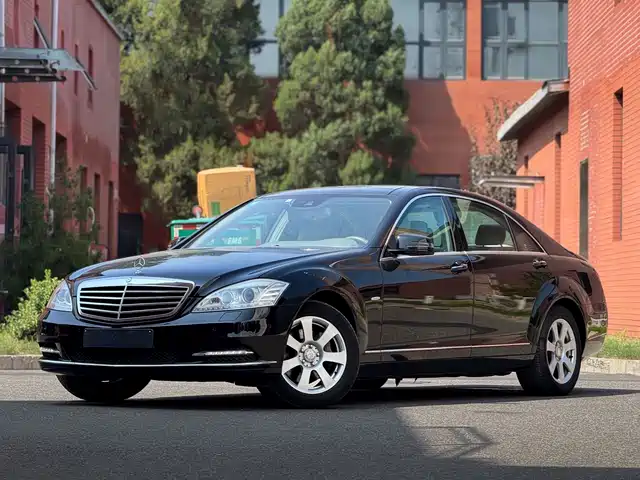 Mercedes-Benz Mercedes-Benz S-Class 2012