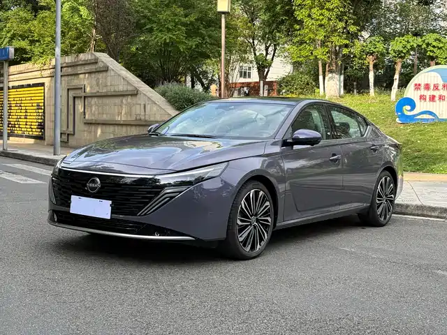 Nissan Teana 2025