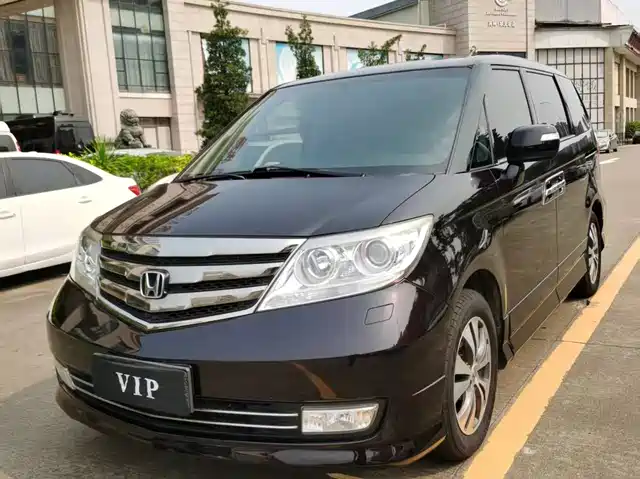 Honda Elysion 2016