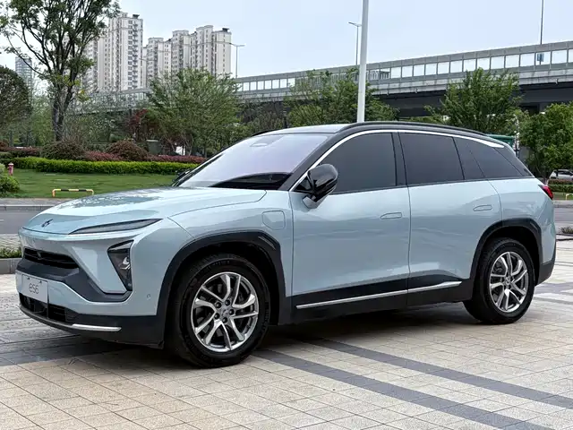 NIO NIO ES6 2021