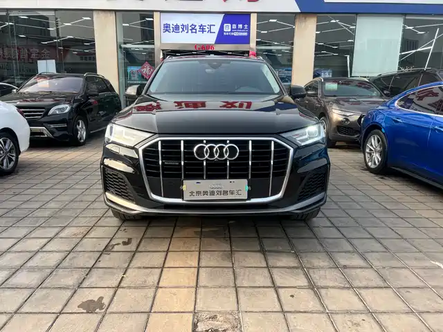 Audi Audi Q7