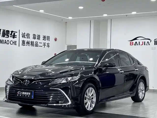 Toyota Camry 2021