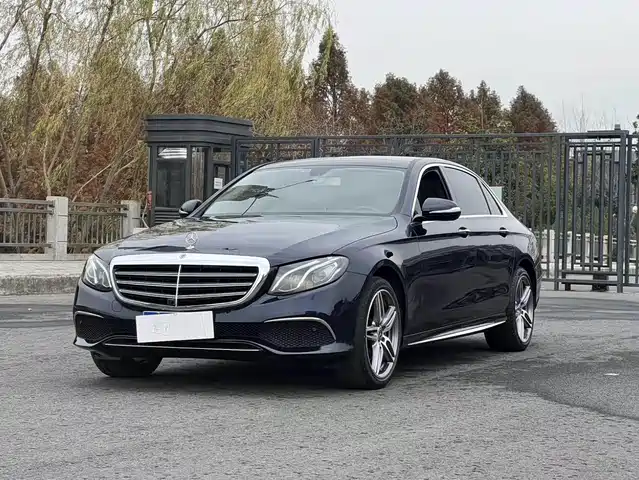 Mercedes-Benz Mercedes-Benz E-Class 2020