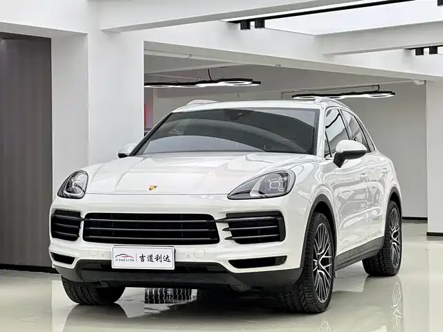 Porsche Cayenne 2020