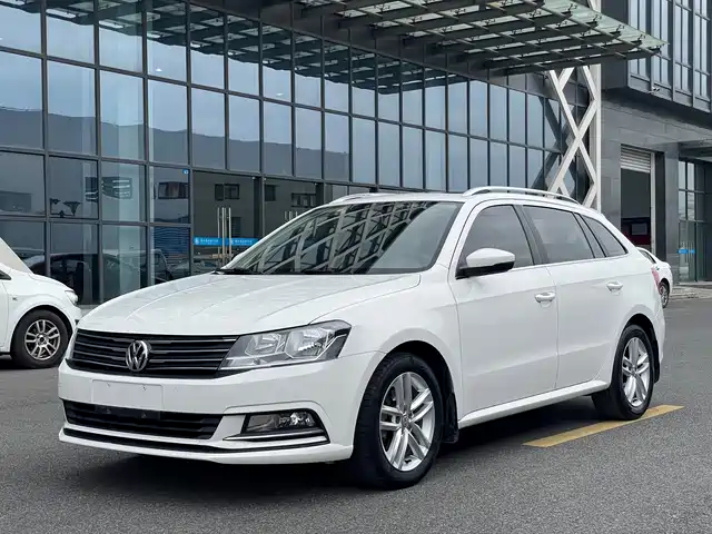 Volkswagen Lavida Tour
