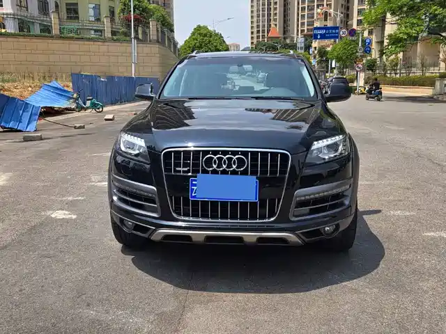 Audi Audi Q7 2014