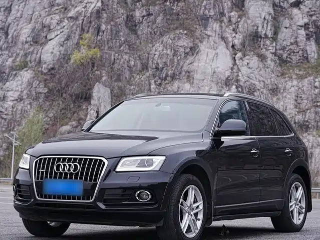 Audi Audi Q5