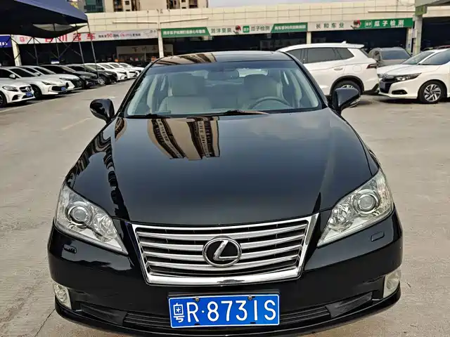 Lexus Lexus ES 2011