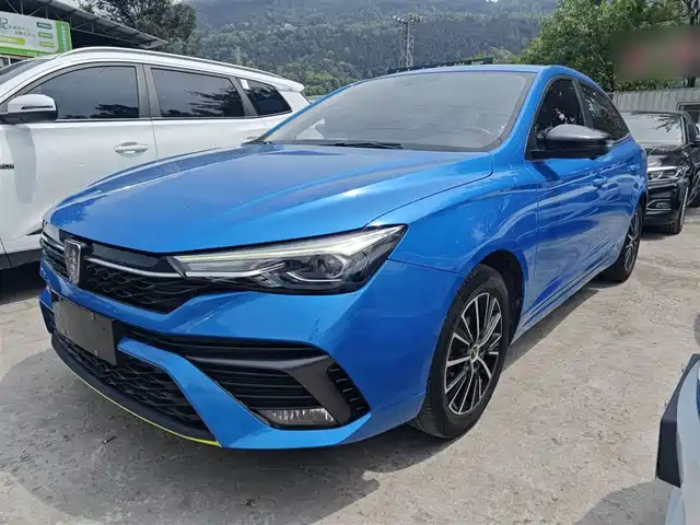 Roewe Roewe i5 2021