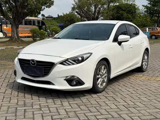 Mazda Mazda3 Axela 2016