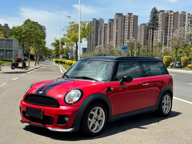 MINI MINI CLUBMAN 2013