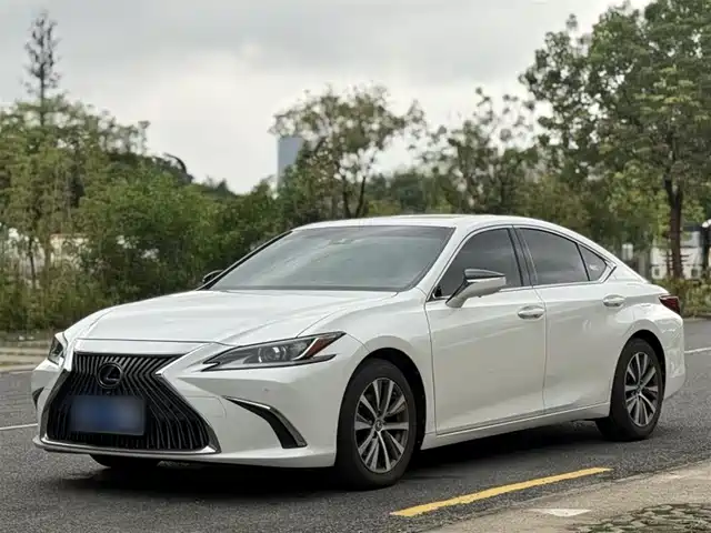 Lexus Lexus ES 2018