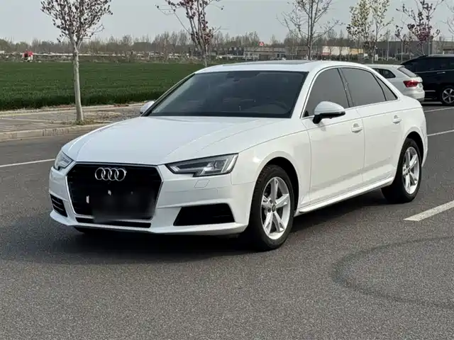 Audi Audi A4L 2017