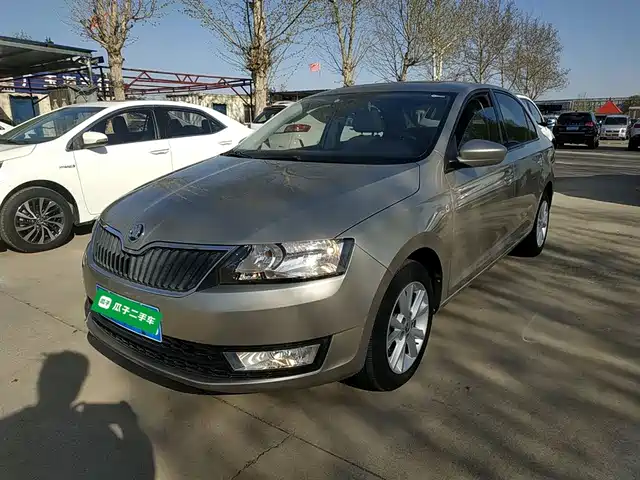 Škoda Rapid