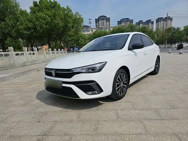 Roewe Roewe i5 2021