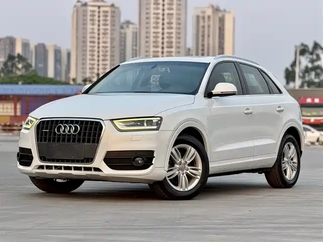 Audi Audi Q3 2014