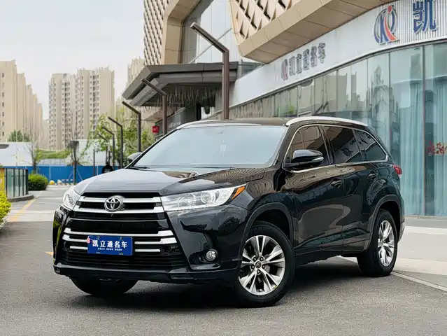 Toyota Highlander 2022