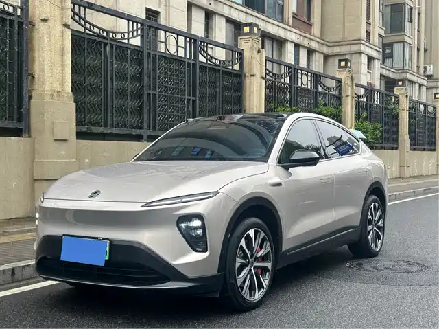 NIO NIO EC7