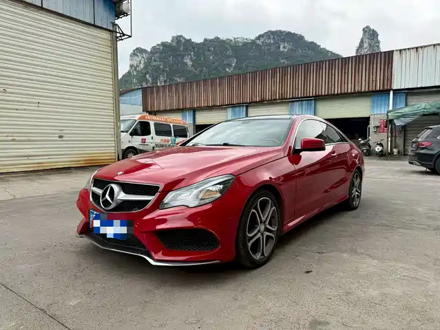 Mercedes-Benz Mercedes-Benz E-Class (Import) 2015