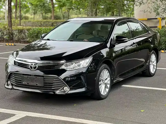 Toyota Camry 2016