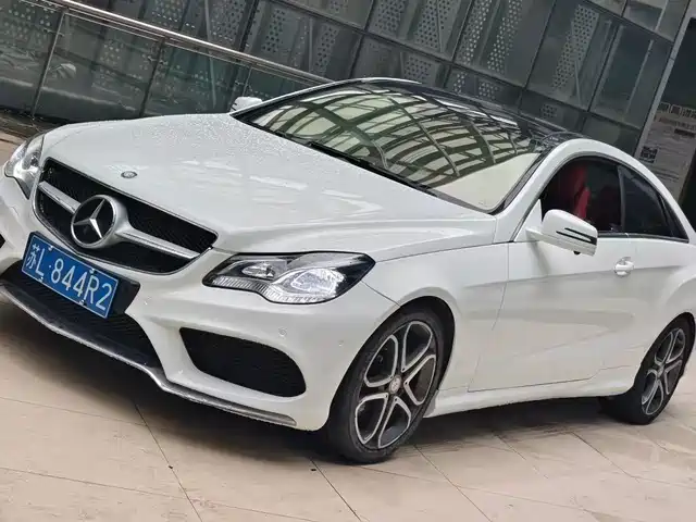 Mercedes-Benz Mercedes-Benz E-Class (Import) 2015