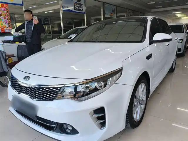 Kia Kia K5 2017