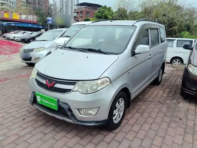 Wuling Motors Wuling Hongguang 2015