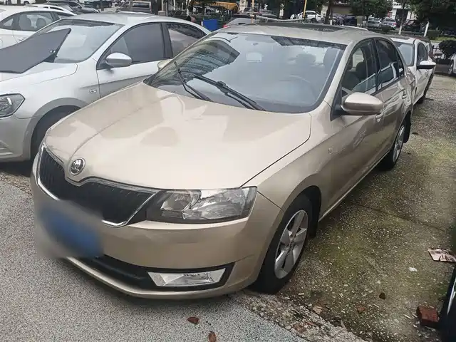 Škoda Rapid 2015
