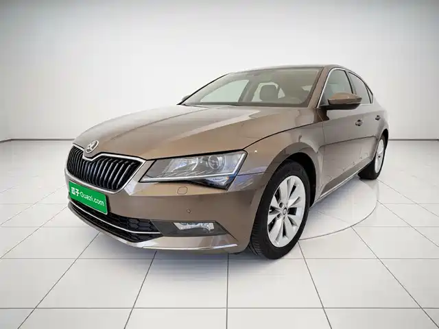 Škoda Superb 2019