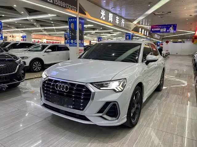 Audi Audi Q3