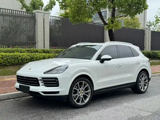 Porsche Cayenne 2023