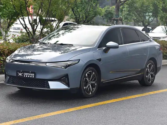 XPeng XPeng P5 2022