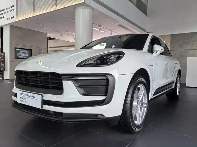 Porsche Macan 2025