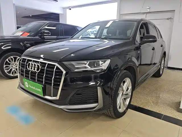 Audi Audi Q7