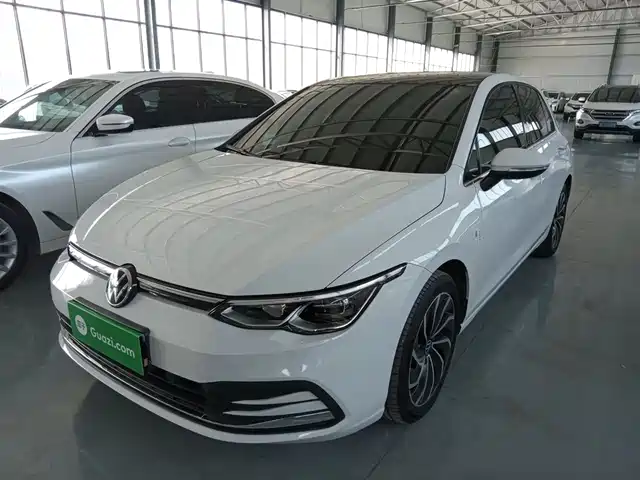 Volkswagen Golf 2023