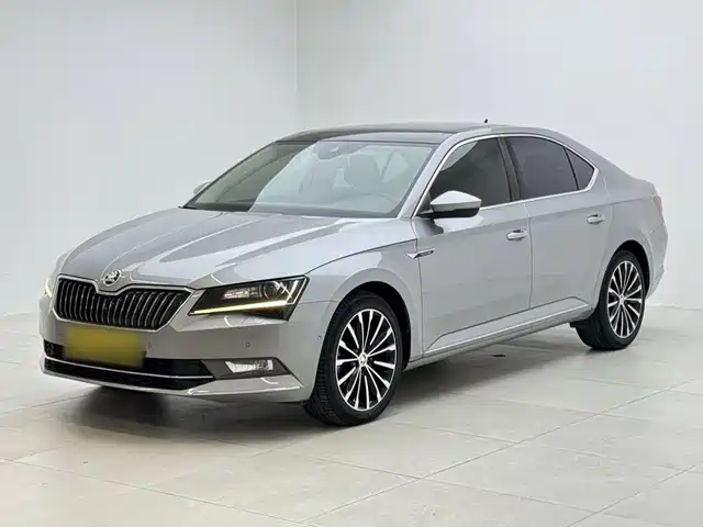 Škoda Superb 2017