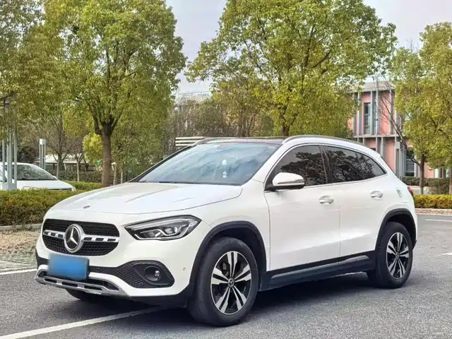 Mercedes-Benz Mercedes-Benz GLA 2021
