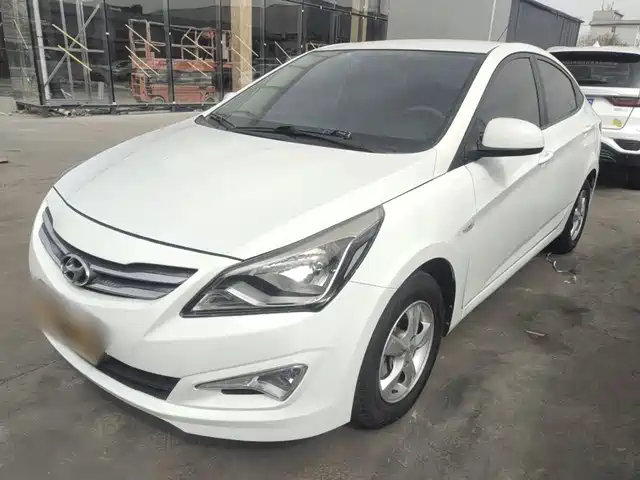 Hyundai Verna