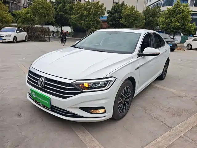 Volkswagen Sagitar 2020