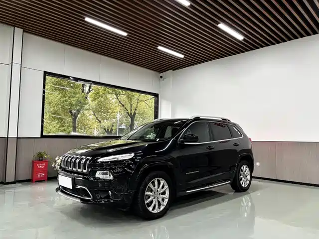 Jeep Cherokee 2018