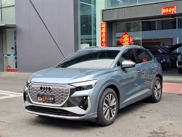 Audi Audi Q4 e-tron 2025