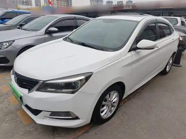 Changan Yuexiang V7 2016
