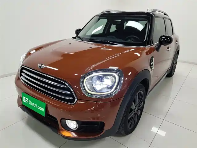 MINI MINI COUNTRYMAN 2018