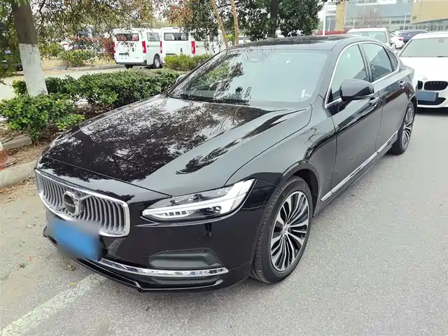 Volvo Volvo S90 2025