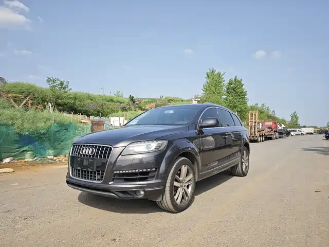 Audi Audi Q7 2011