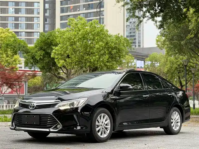 Toyota Camry 2017